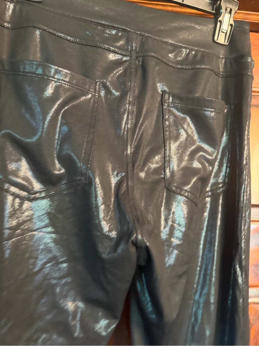 HALARA Glossy Black High-Waist Leggings - Picture 3 of 3